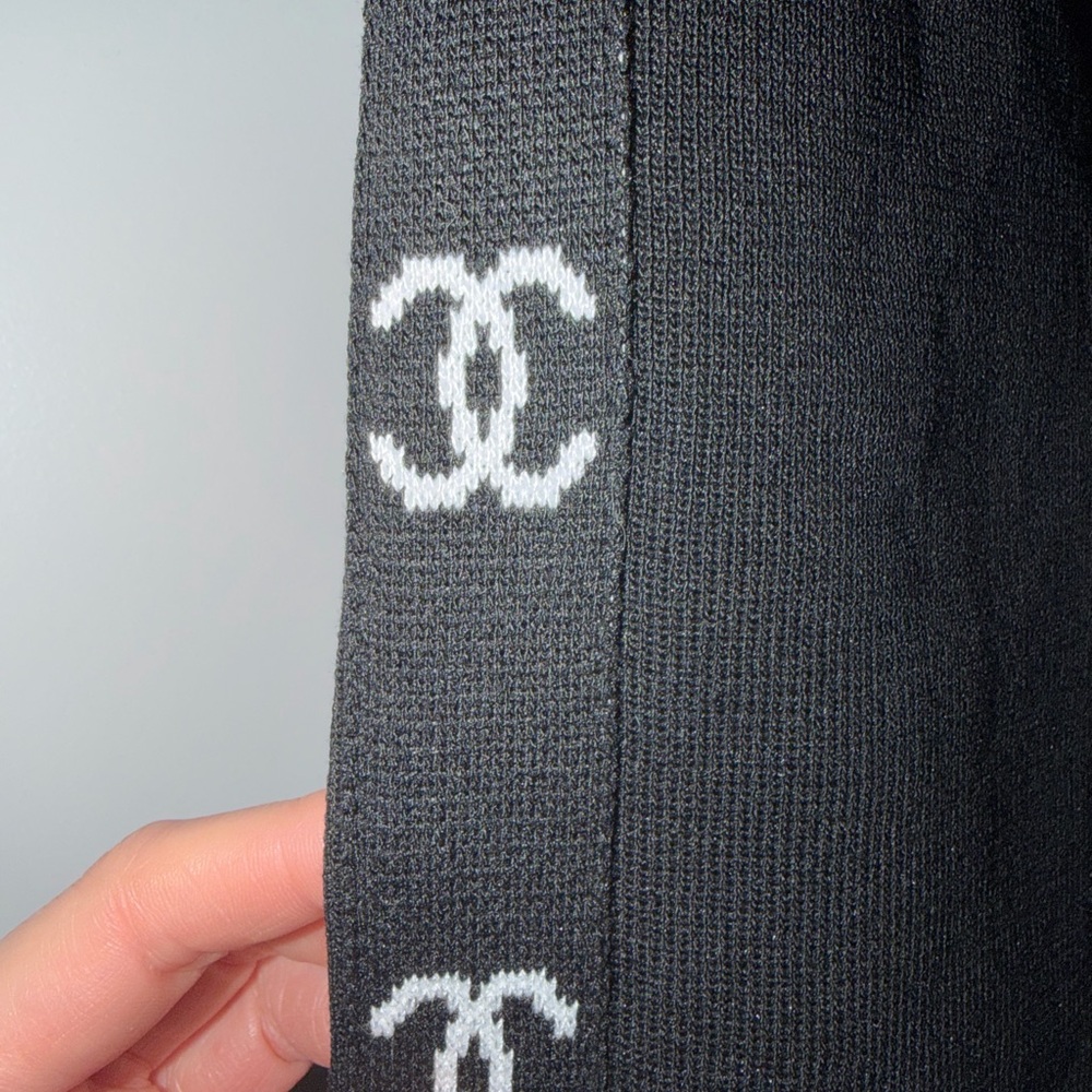 CHANEL Black Knit Logo Leggings with White CC Motif